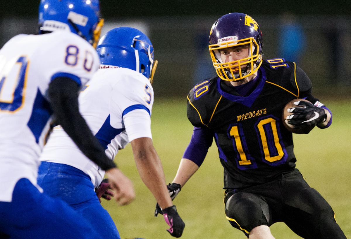 State Football Playoffs Custer Starts Strong To Stop Little Wound