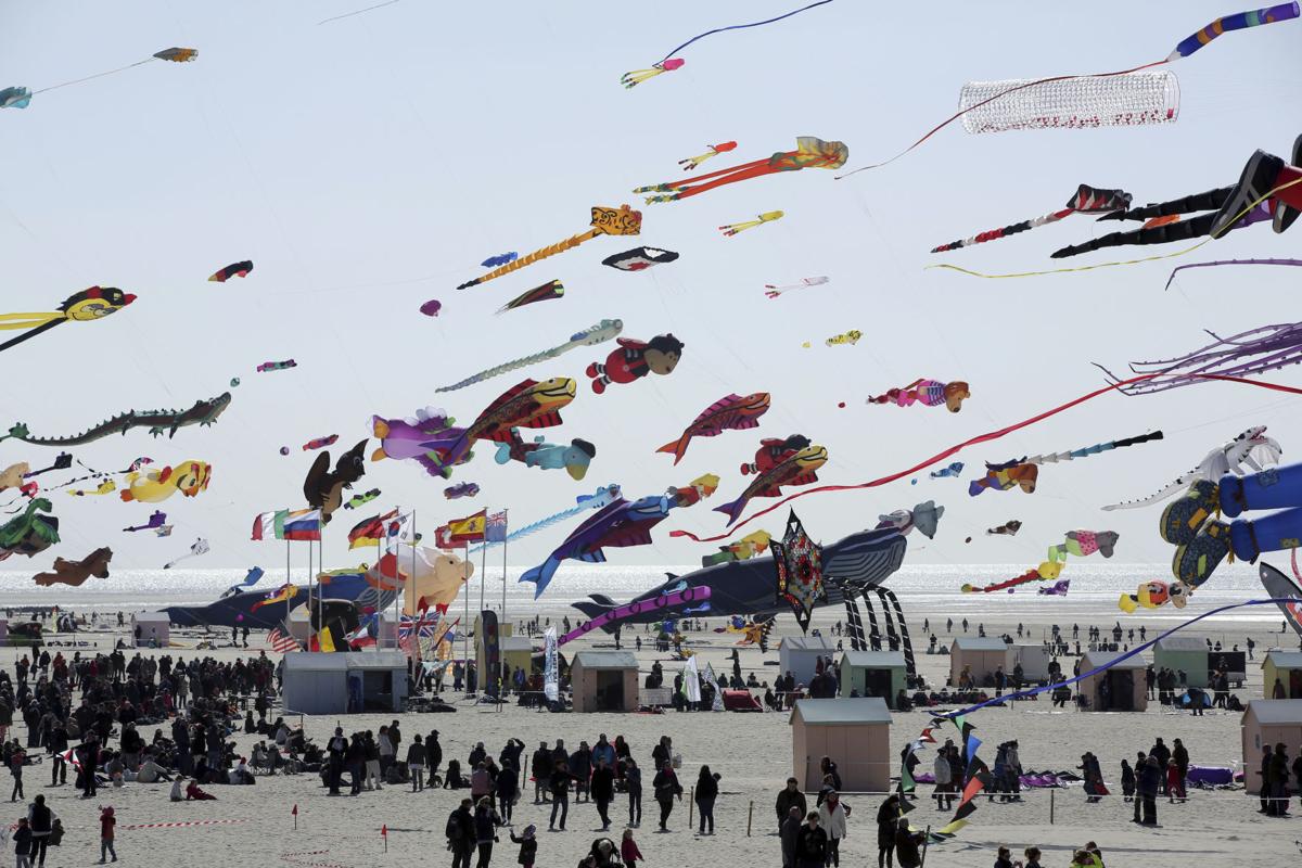 Photos France celebrates 31st International Kite Festival Features