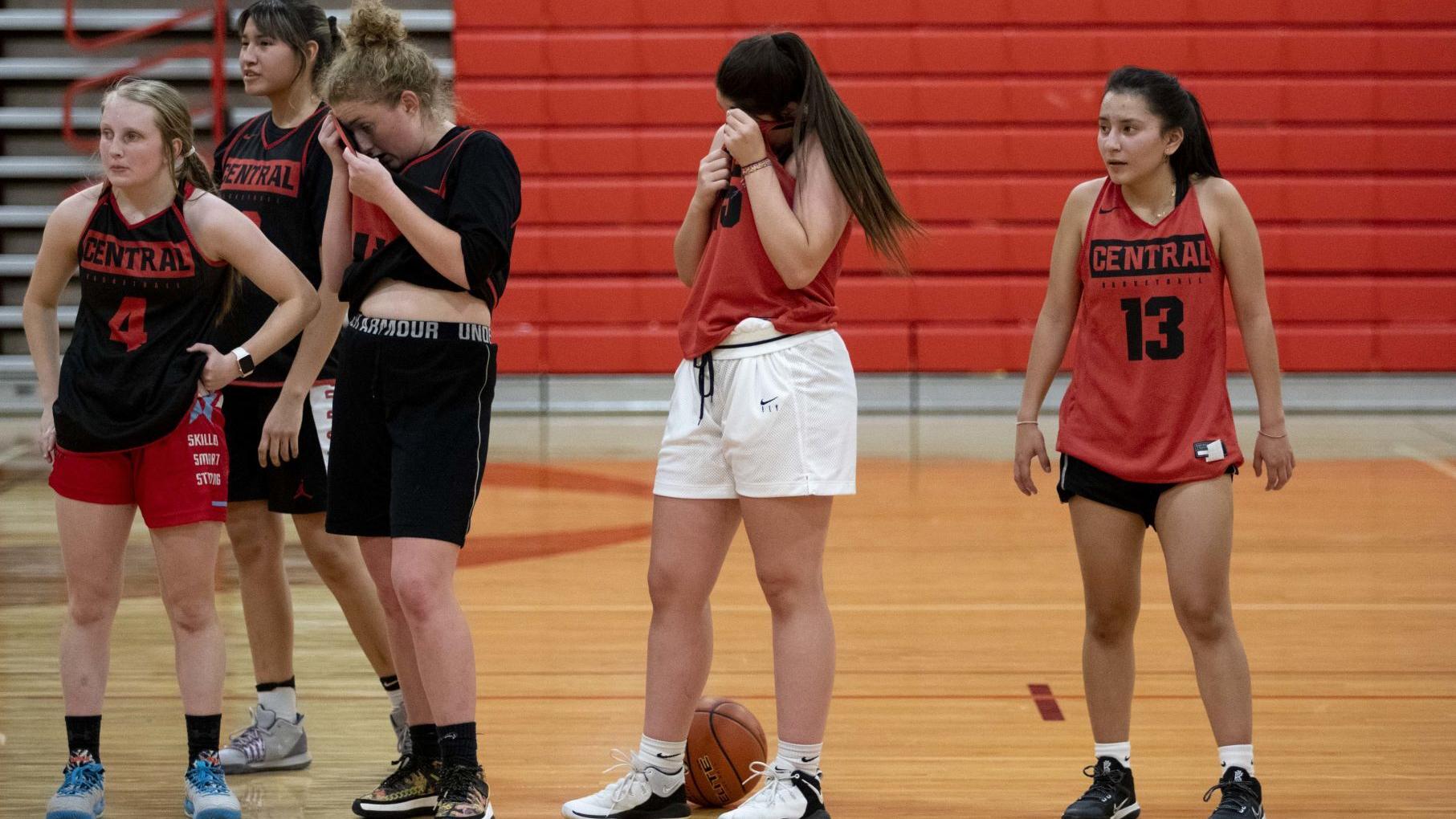 Allan Bertram looks to make Central girls a contender - Vimarsana News