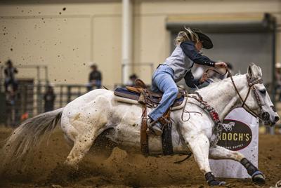 040325-cha-spo-rodeo-p1.jpg