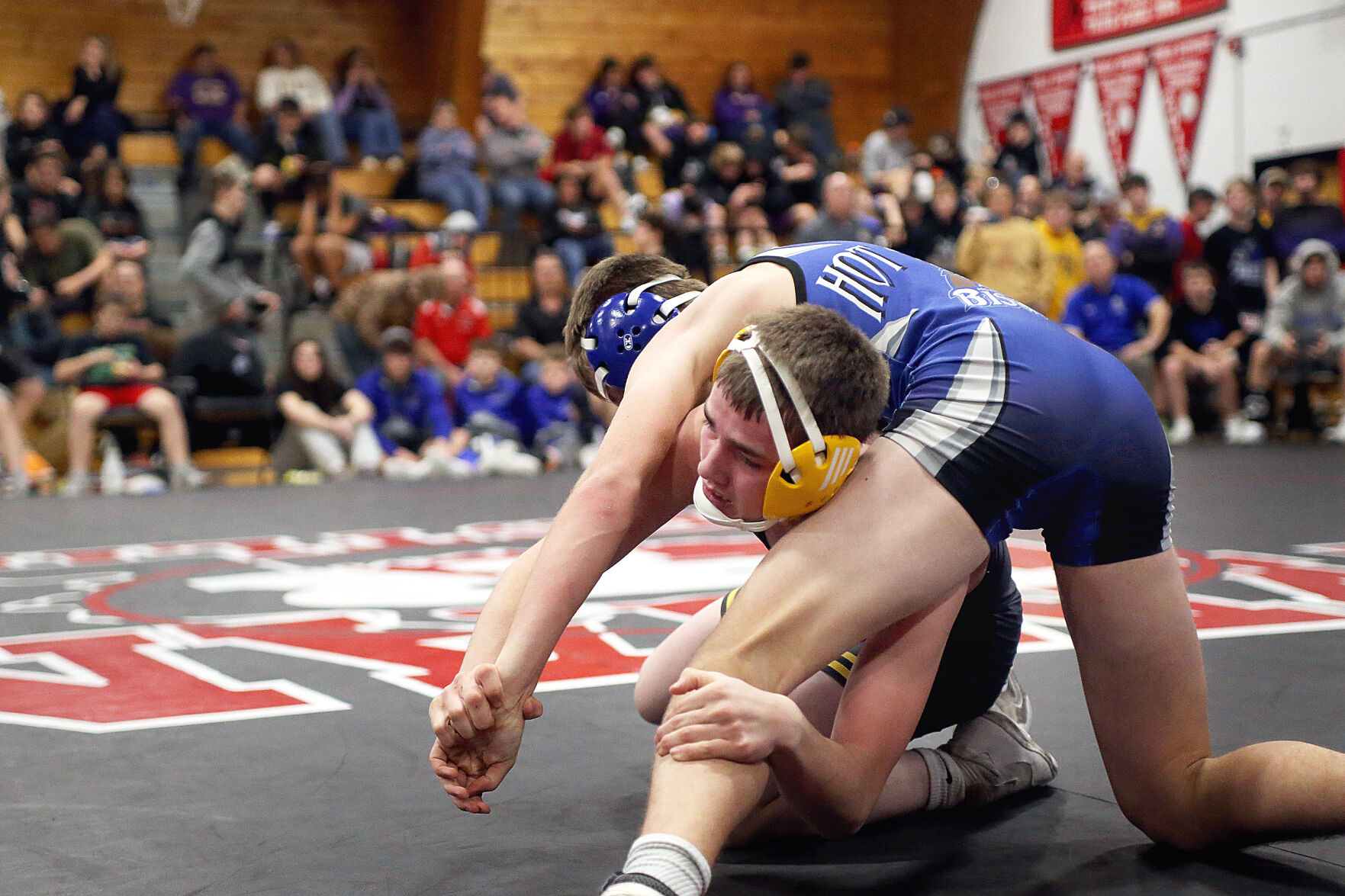Local Wrestling Tournaments Roundup: Pierre and Sturgis Brown Dominate, Rapid City Wrestlers Secure Leads