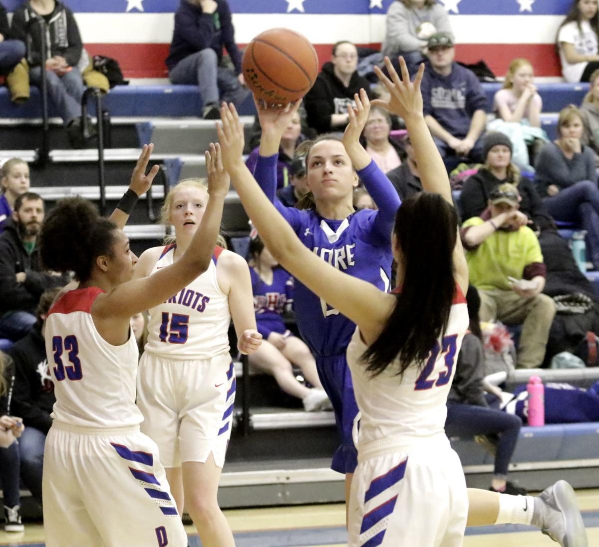 St Thomas More Girls Hold Off Patriots Sports Rapidcityjournal Com