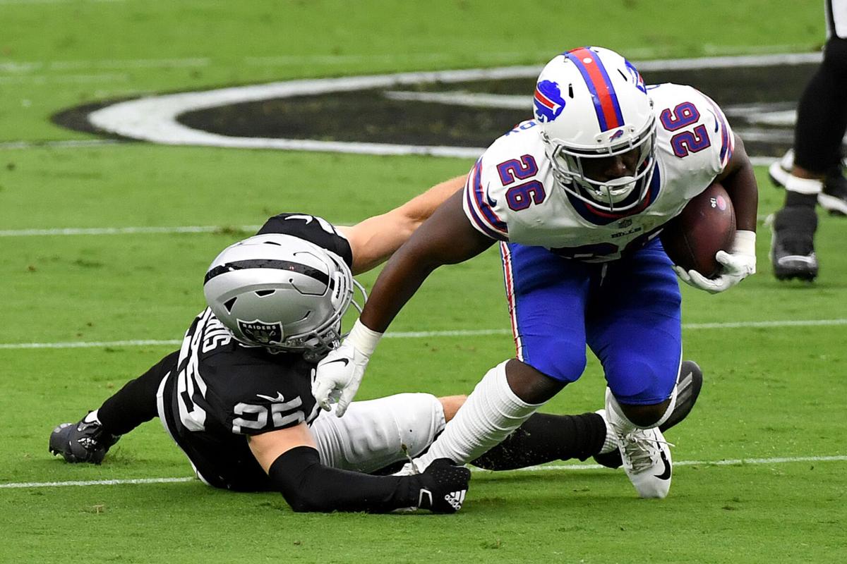 SPORTS-FBN-BILLS-RAIDERS-GET