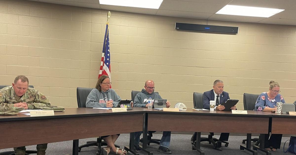 Tracy Rookard Douglas school board recognizes retiring teachers