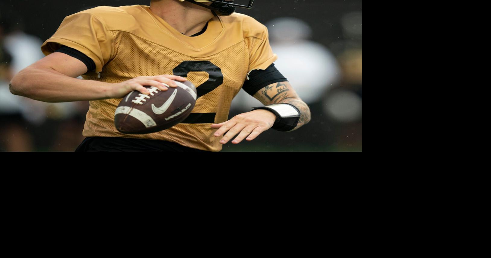 Vanderbilt quarterback Jared Curtis (2) looks to pass during Vanderbilt Football's Black and Gold Spring Game in FirstBank