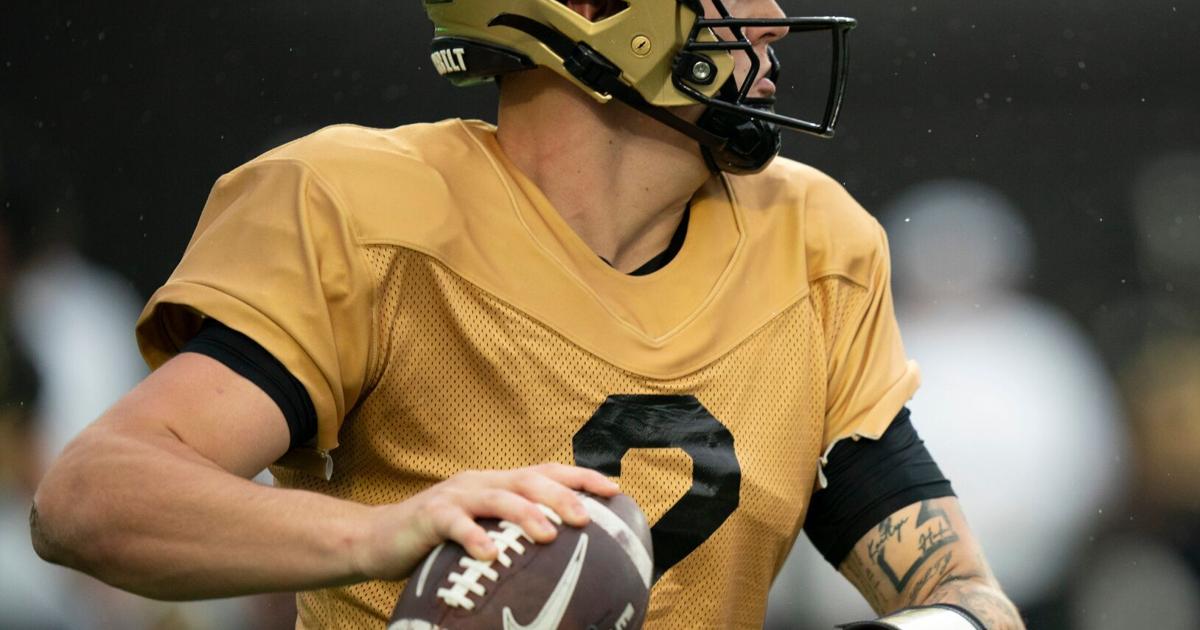 Vanderbilt quarterback Jared Curtis (2) looks to pass during Vanderbilt Football's Black and Gold Spring Game in FirstBank