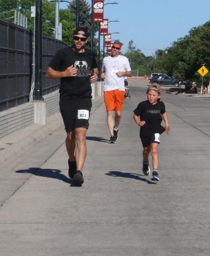 CR--Jake & Jace Downs--Tall guys & Kid _0105.JPG