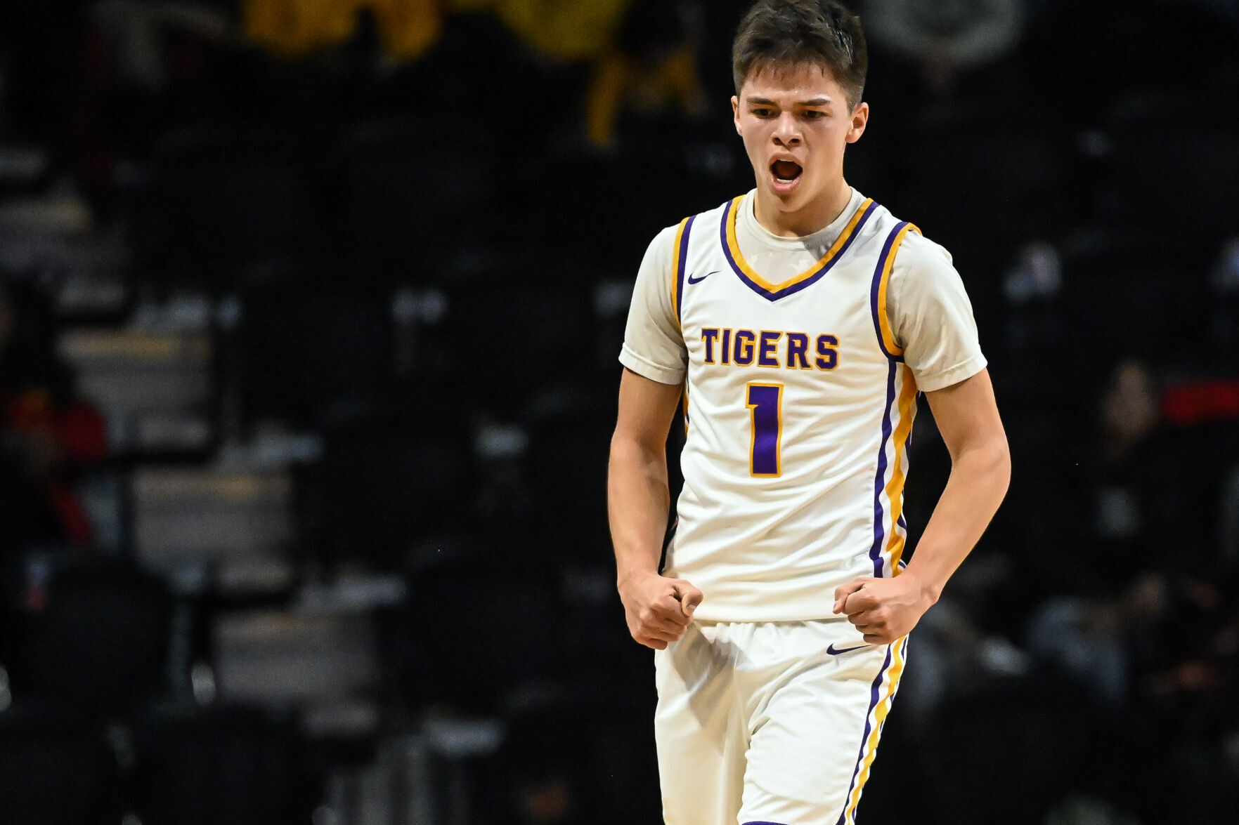 PREP ROUNDUP: Nic Marshall drops 44 as White River beats St. Francis