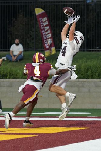 Devon Sundgren catches pass.jpg