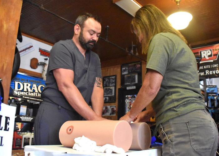 Dustin Smoot teaches 10-minute bleeding control training