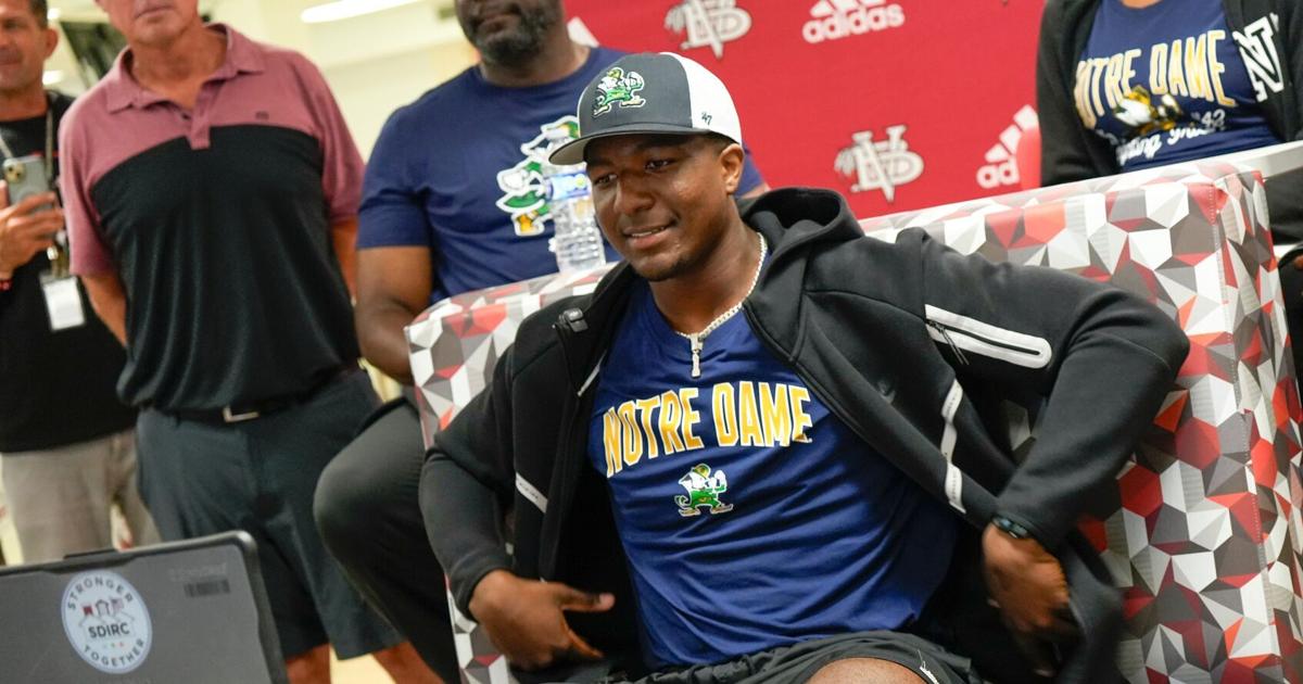Vero Beach quarterback Wonderful “Champ” Monds IV, a four-star recruit, announces his college decision to attend University of