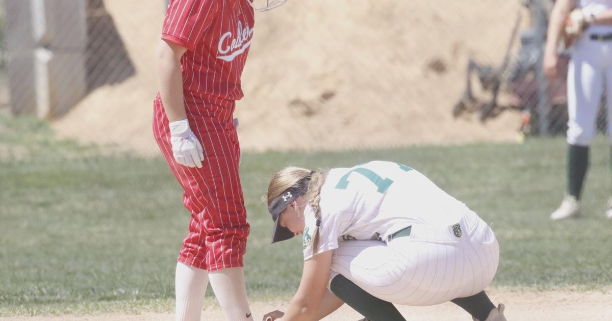Central Softball V.JPG