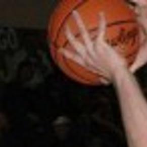 Men S Basketball Jackets Start Fast In 69 49 Win Local Sports