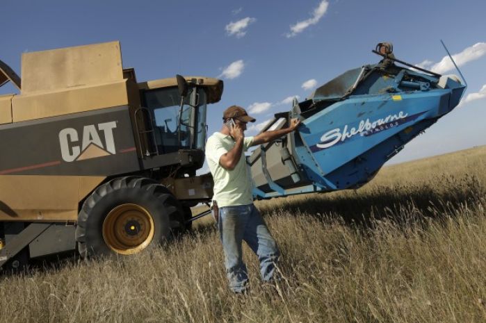 Farmers fear explosion of corn soy and wheat threatens South