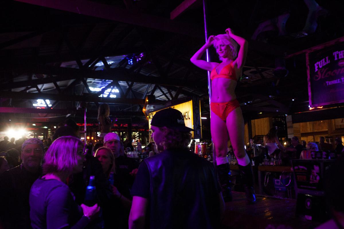 passed-out-full-throttle-saloon-bare-breasts-cumshotpussy-freepornsex