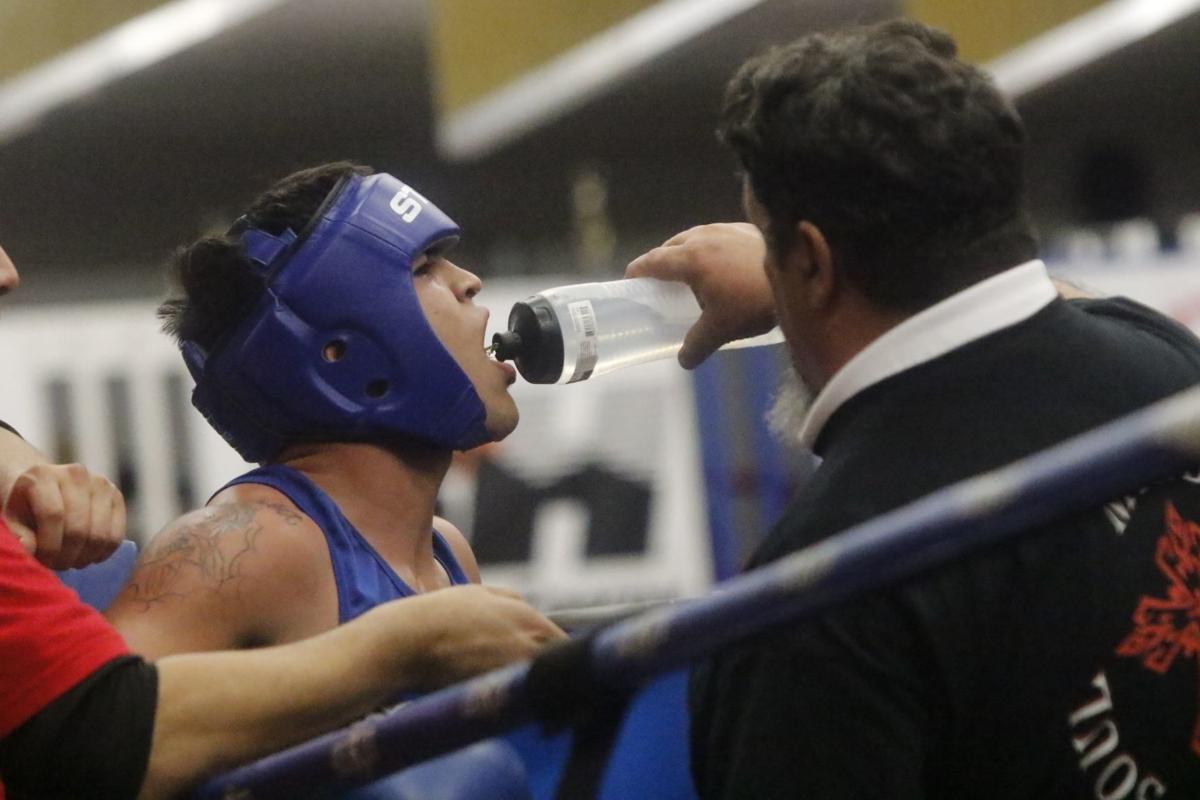 Casper Boxer Sergio Martinez At Home In Rapid City Sports