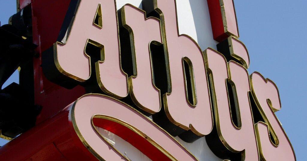 Man arrested in officer-involved shooting at Nebraska Arby's may be connected to Iowa homicide
