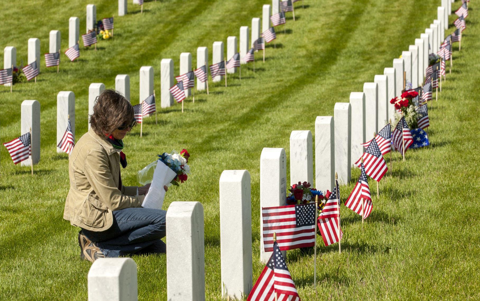 PHOTOS Flags for Fallen Vets Photos
