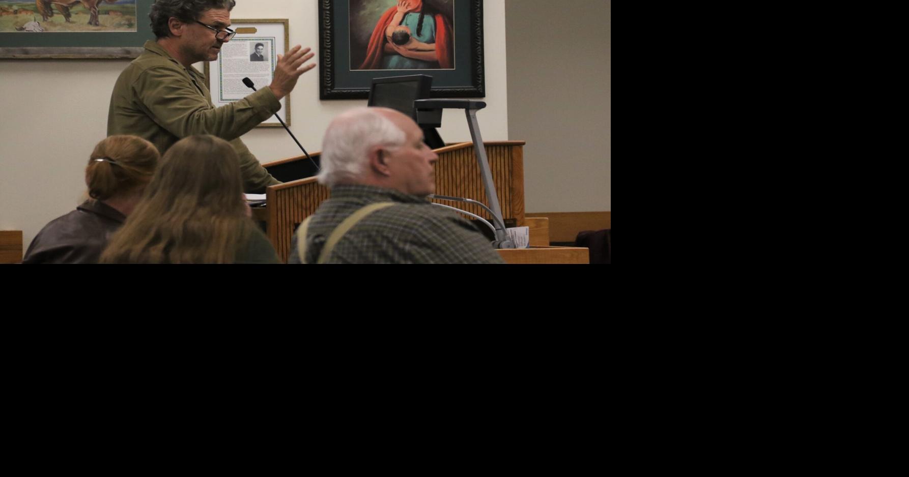 Students, teachers ask RCAS board to keep books in curriculum