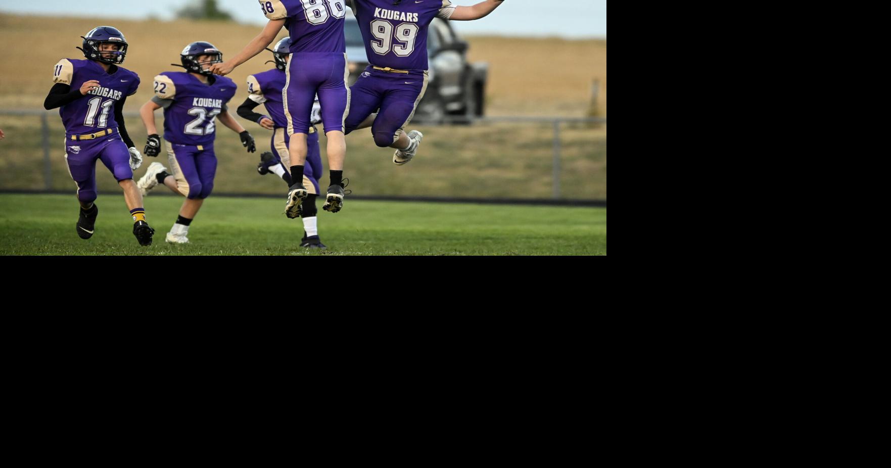 PHOTOS Wall at Kadoka in nineman football action