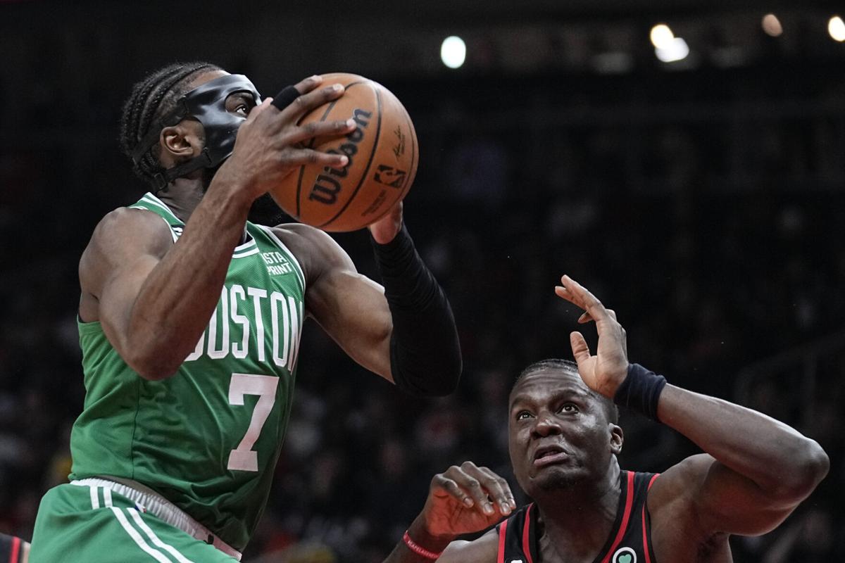 Celtics hold off late Hawks rally to win Game 1