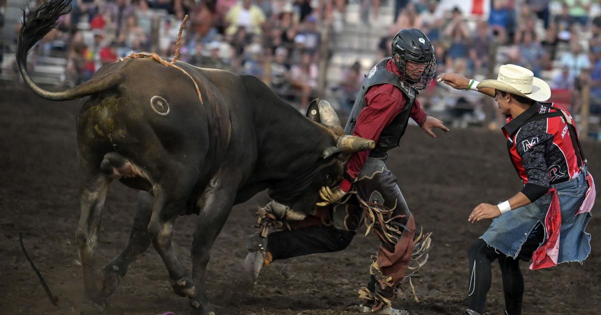 PHOTOS: Action from the Wild West Wednesdays / Hart Ranch Rodeo Series