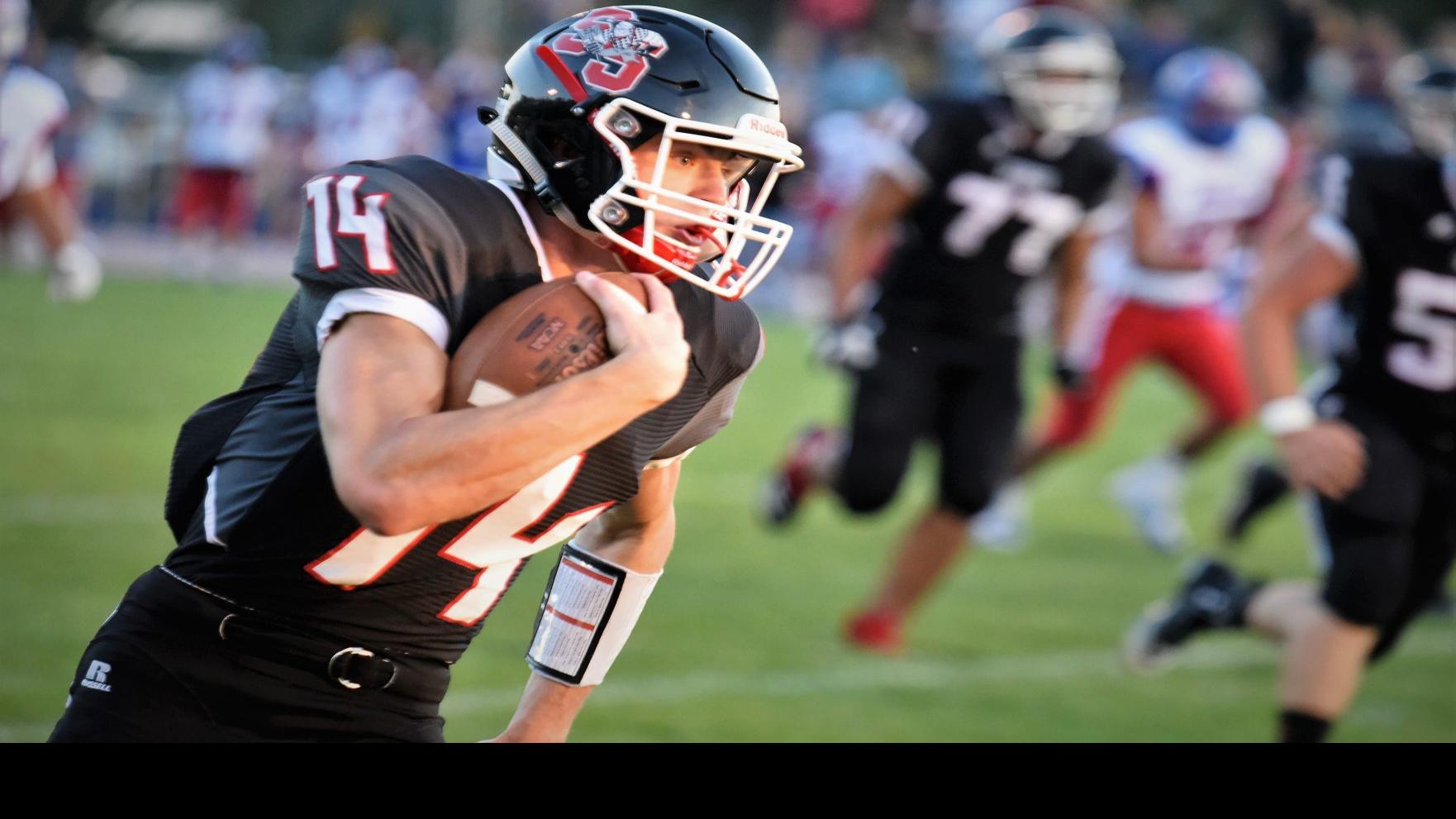 Much Improved Scooper Football Team Builds For Key Midseason Games