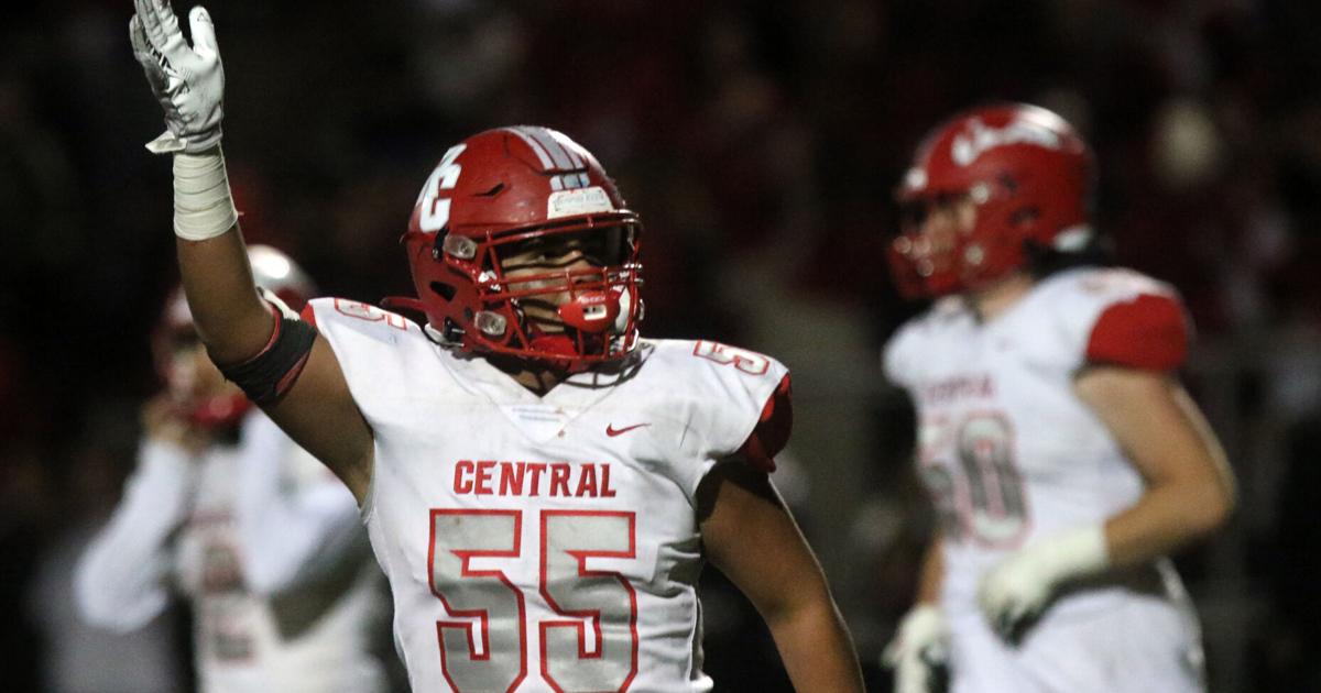 PHOTOS: Rapid City Central football battles Rapid City Stevens