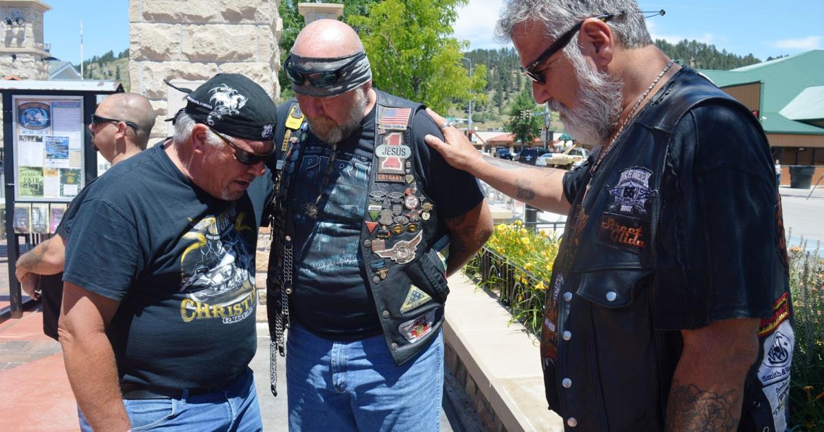 Christian rally draws enthusiastic crowd