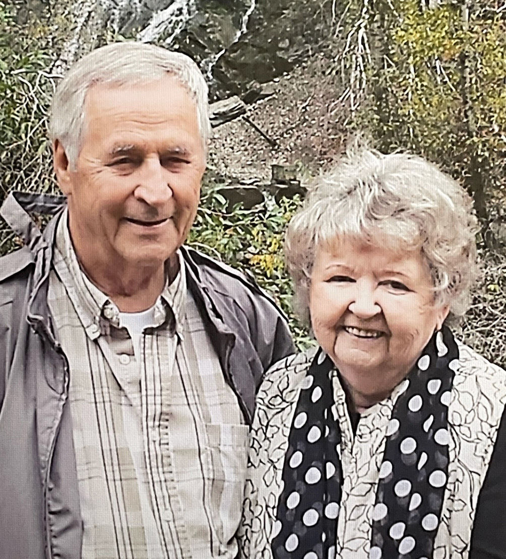 Clyde and Dianne Rasmussen