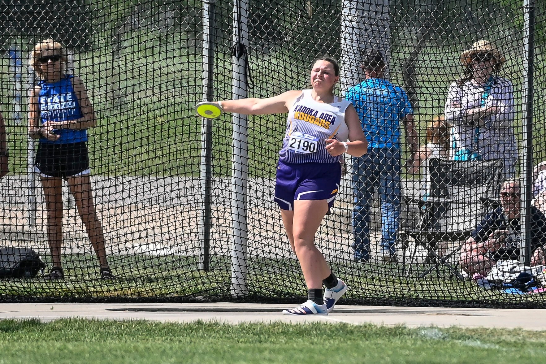 PHOTOS Action from day two of the state high school track meet