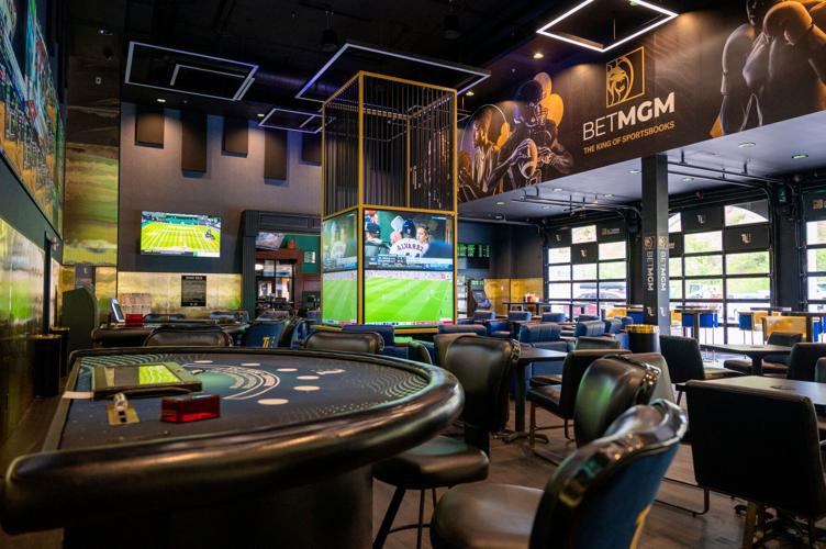 TinLizzie0722-2 - Sportsbook.jpg