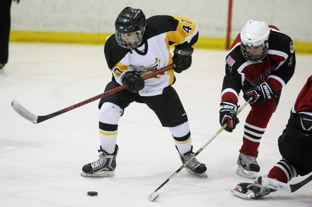 Amateur Hockey: Offense in bunches in Rushmore victory | Local Sports