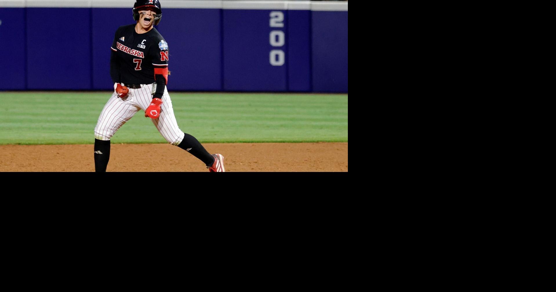 Nebraska softball walks off Arkansas in WCWS extra-innings thriller