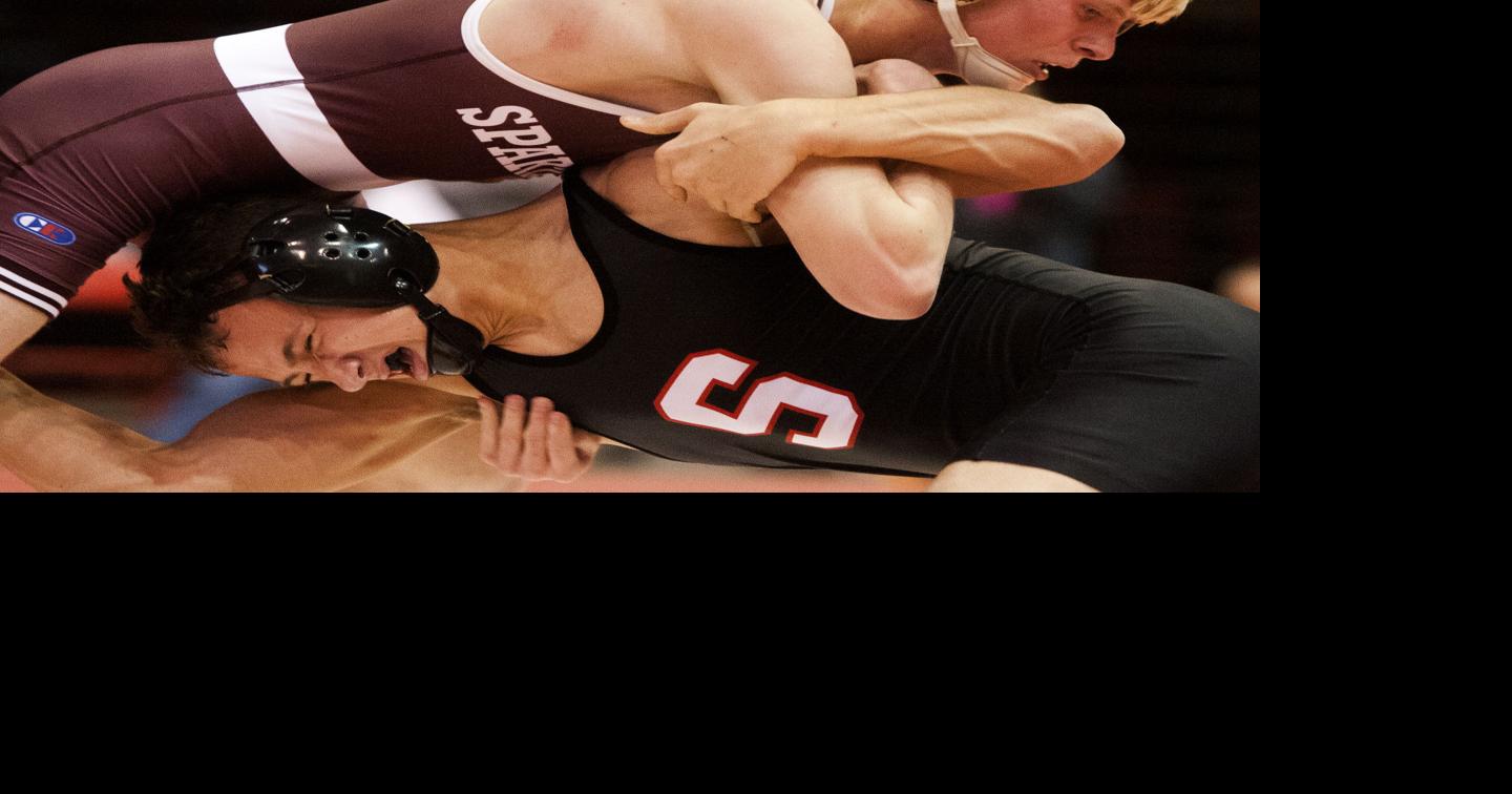 High School wrestling Scoopers finish a strong second at Rapid City