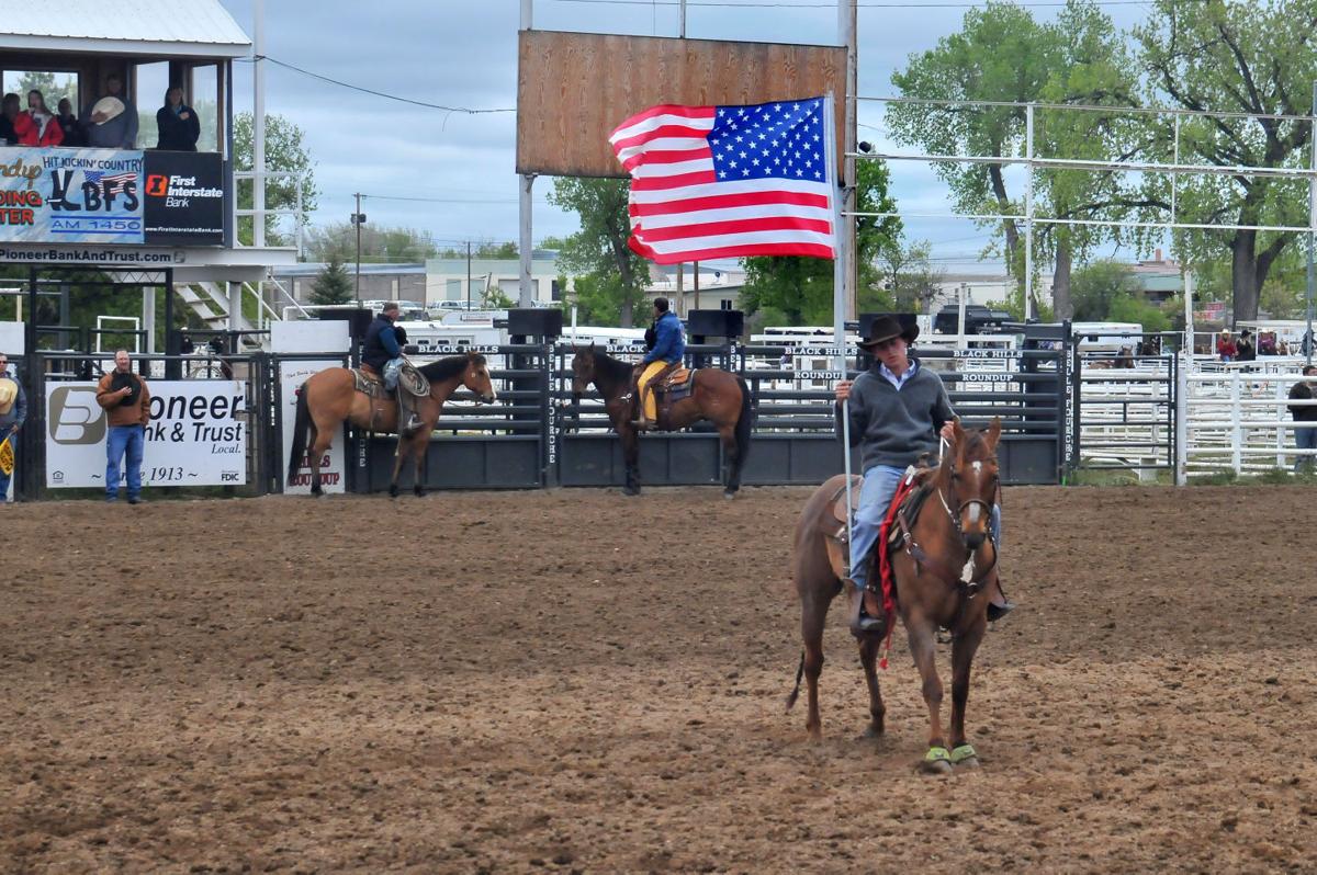 HS rodeo draws top area riders Belle Fourche