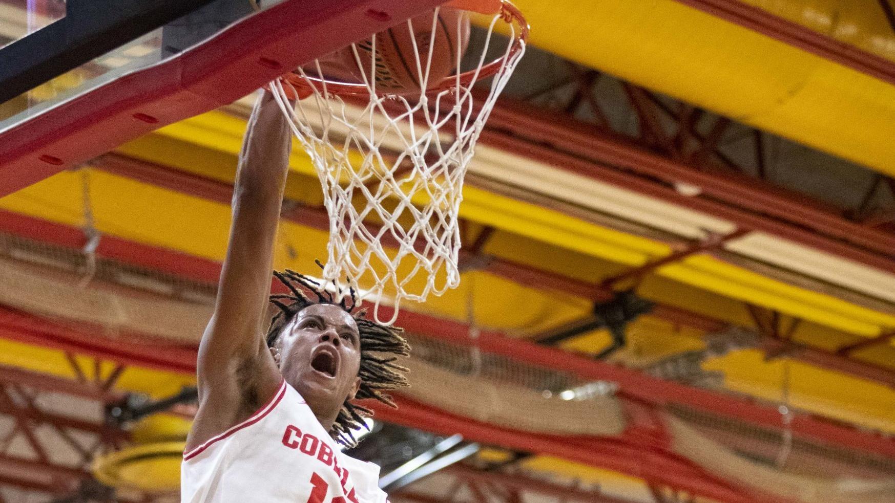 Central boys dominate Scoopers in second half - Vimarsana News