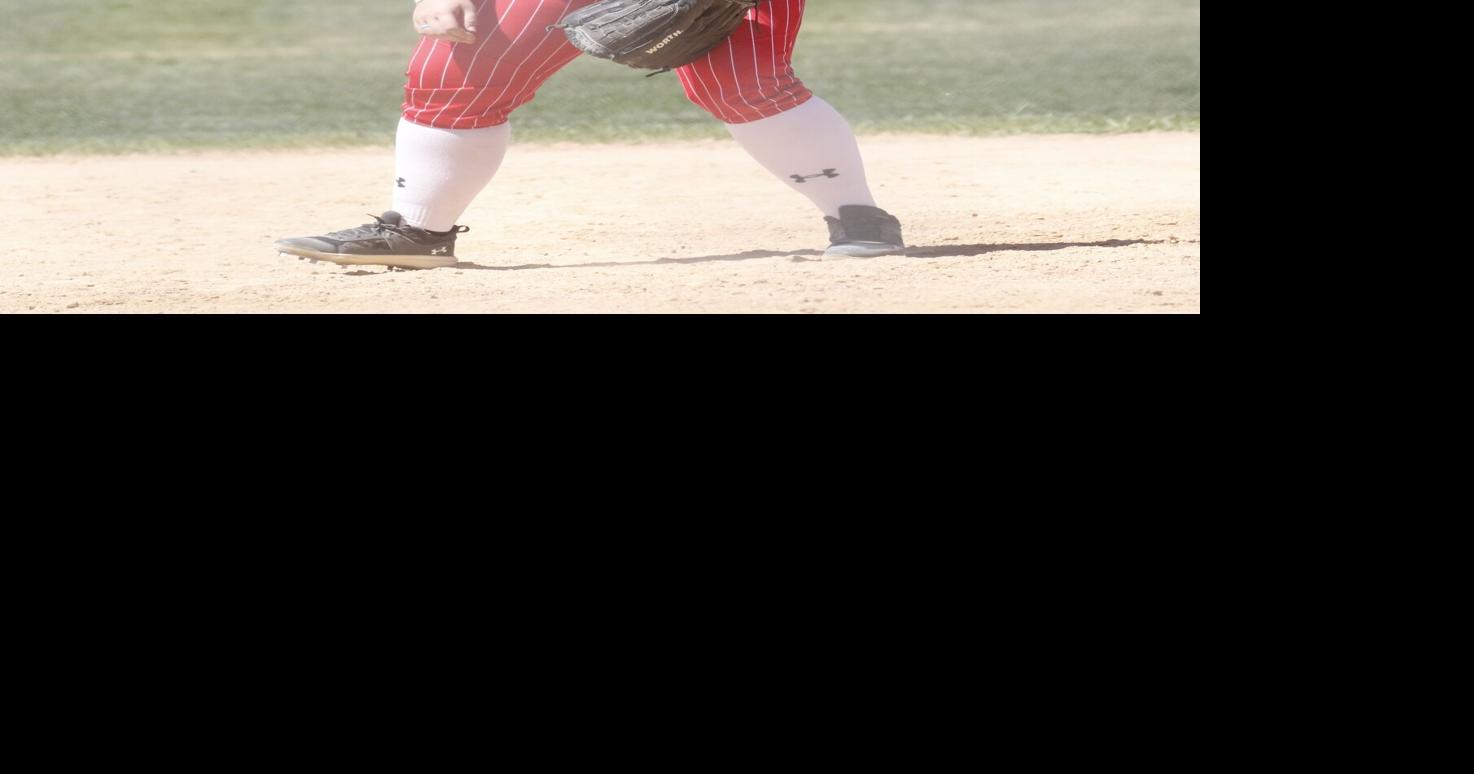 Central softball #39 I.JPG