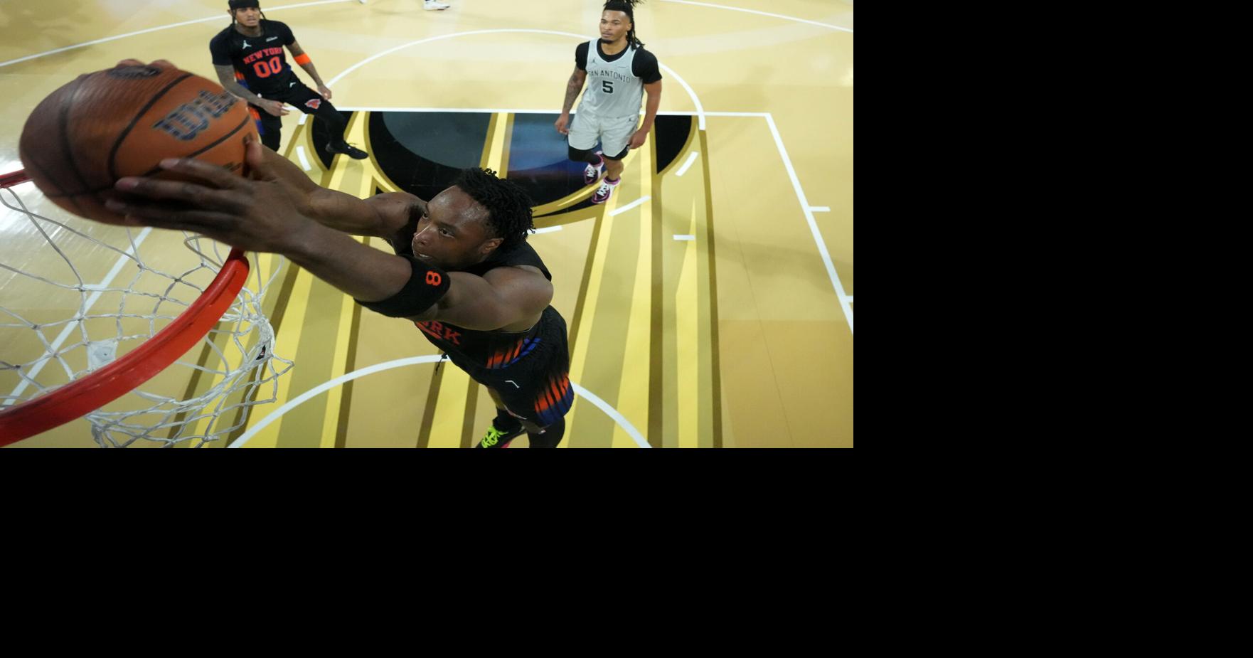 The New York Knicks' OG Anunoby dunks the ball against the San Antonio Spurs during the NBA Cup Final at T-Mobile Arena in Las Vegas on Dec. 16, 2025. The Knicks won the game, 124-113.