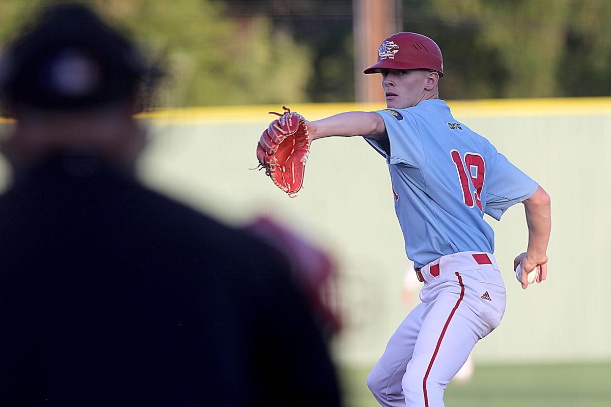 Palmer Jacobs throws gem to lead Hardhats to firstround state