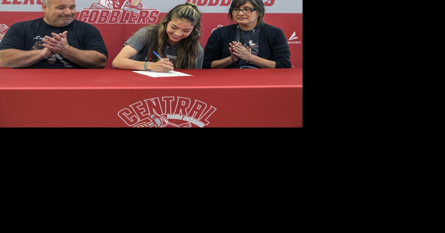 Central's Carlow, Houchin each sign NLI to continue athletic careers