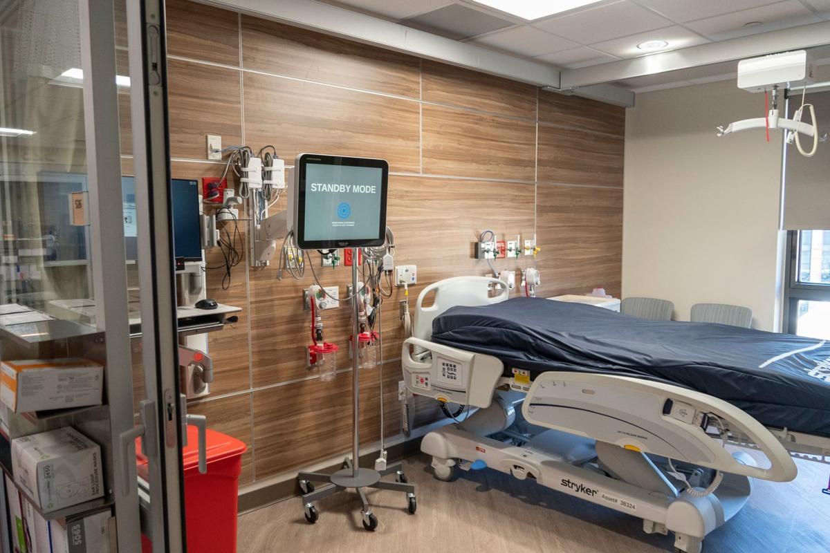 ICU room