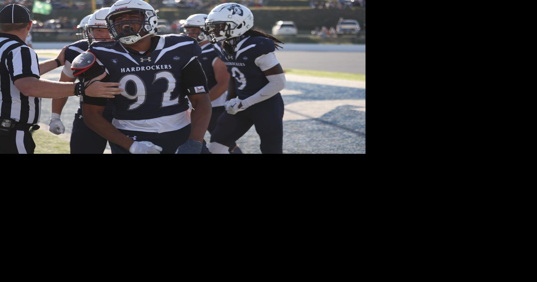 South Dakota Mines football wins on game-winning field goal.