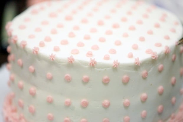 Class Teaches Creating Delicious Cake Decorating Lifestyles