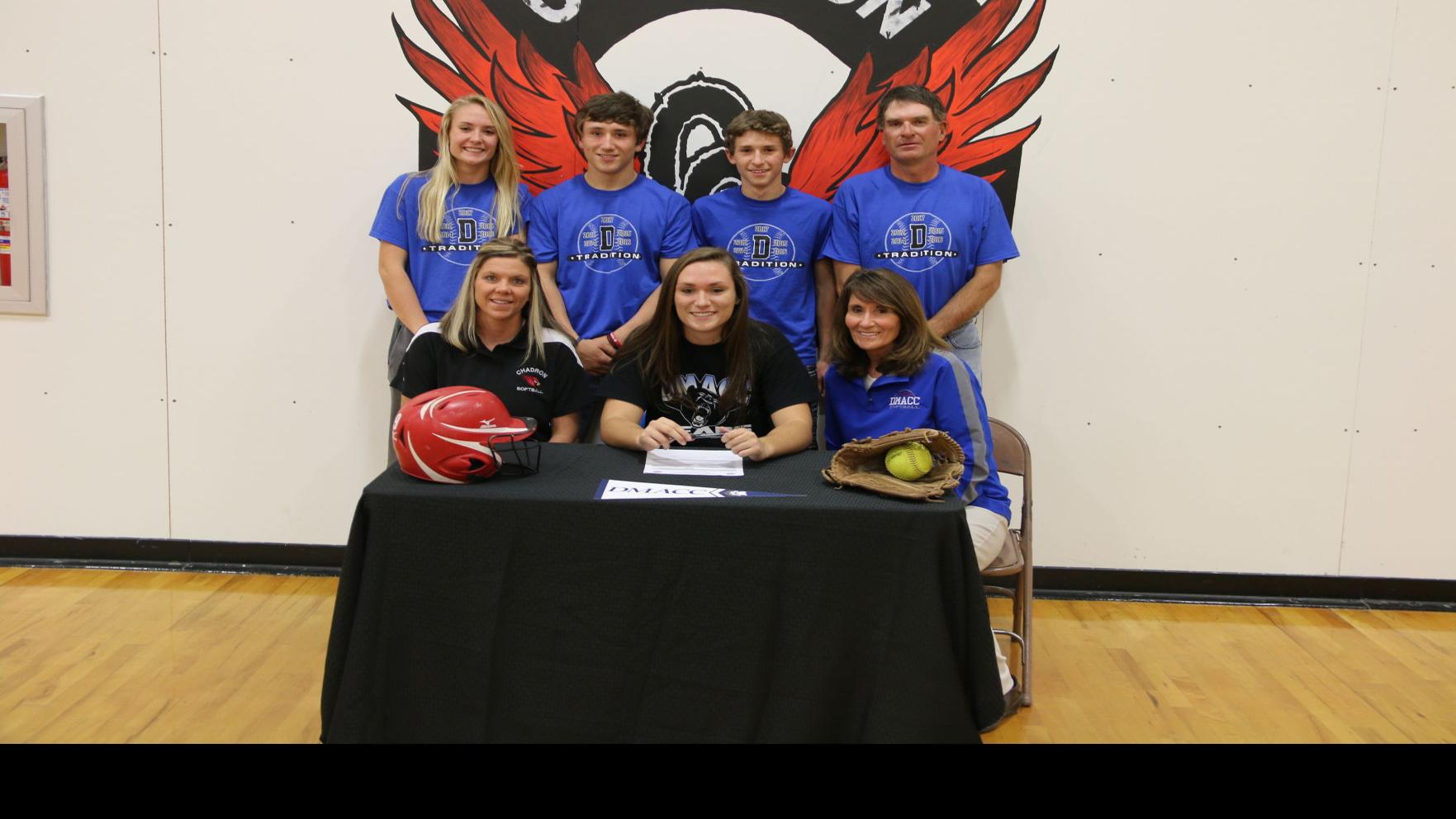 Dana Dunbar Signs With Dmacc Chadron Rapidcityjournal Com