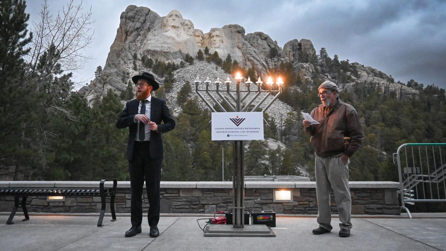 Hanukkah candles chicago