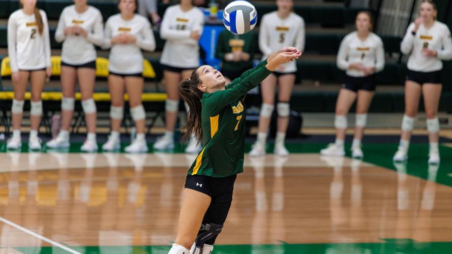 Yellow Jackets Reverse Sweeps Mountaineers for RMAC Power Pod Win