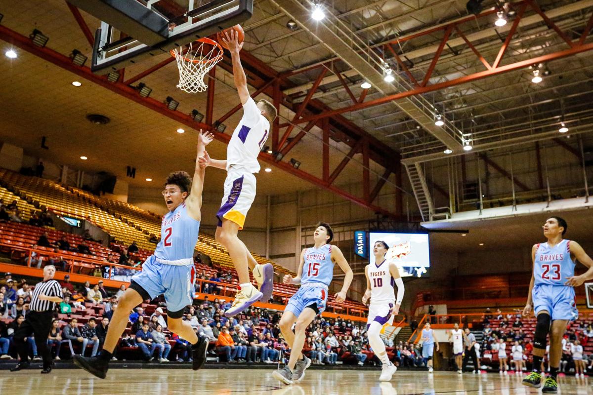 White River Boys Hold Off Braves Sports Rapidcityjournal Com