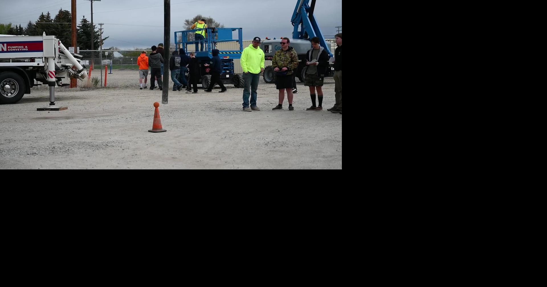 Corvallis students learn about construction jobs with a Build Montana pop-up event