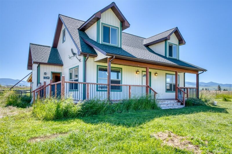 3 Bedroom Home in Stevensville 649,000